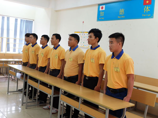 Thi tuyển đơn hàng mộc xây dựng