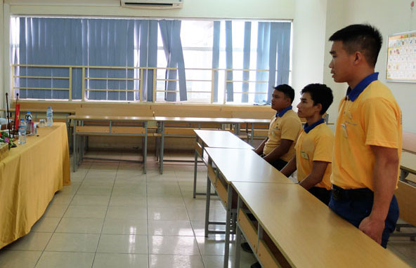 Thi tuyển đơn hàng mộc xây dựng