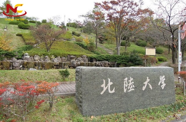 Hokuriku - trường đại học y ở Nhật Bản