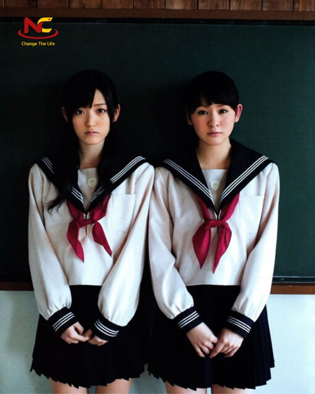 Đồng phục nữ sinh kiểu thủy thủ