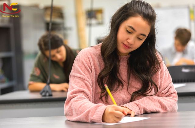 nữ nên học ngành gì con gái nên học nghề gì